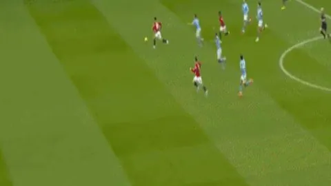 莫蘭特首節高效獲20分，盧普斯讚其表現卓越，成為球隊核心力量